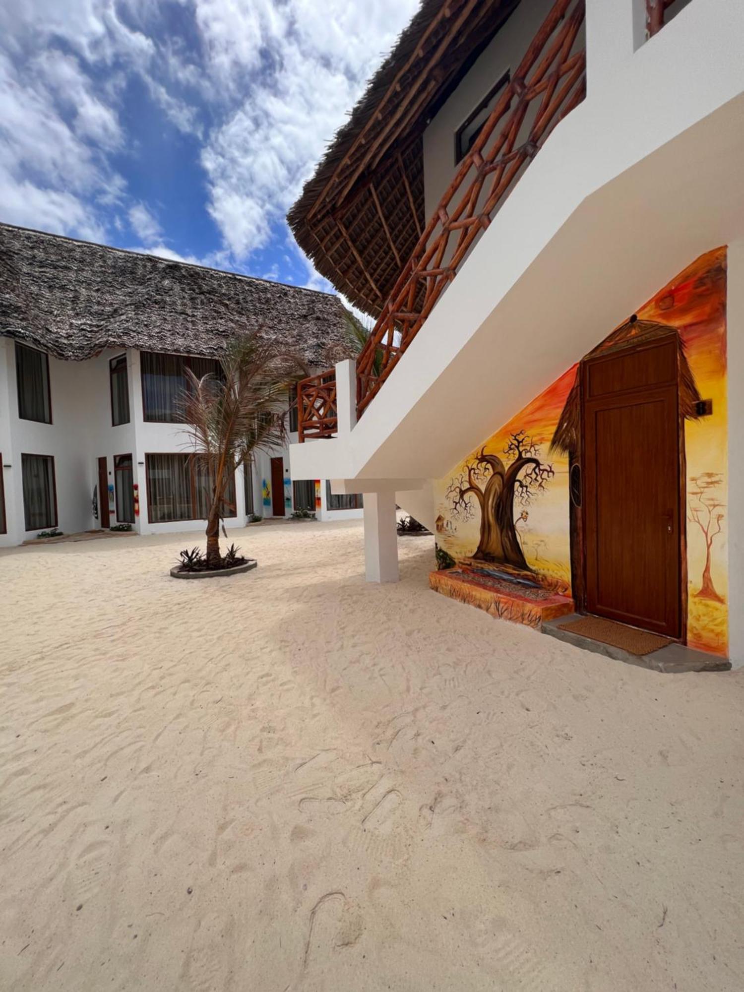 S&S Hotel จัมเบียนี ภายนอก รูปภาพ